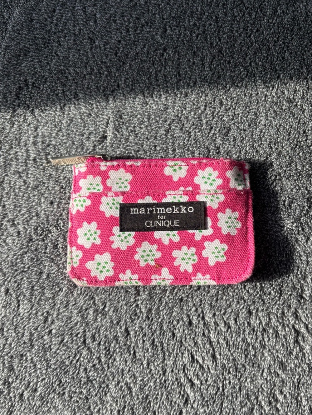 clinique card wallet